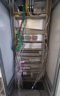 برق کار صنعتی