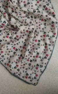 روسری نخی گل ریز