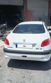 ۲۰۶ اس دی v8