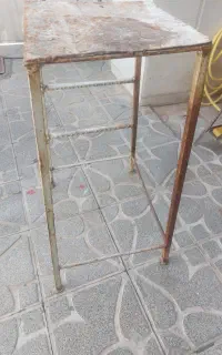 چارپایه آهنی  محکم