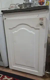 کابینت فلزی سالم