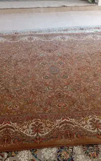 یک عدد فرش 6متری
