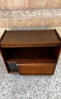 میز چوبی