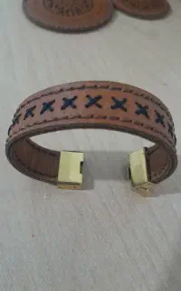 چرم ،دستبند ضربدری