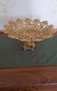 ظرف برنجی