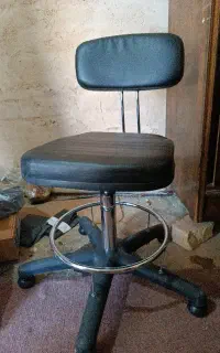 صندلی گردان جک دار