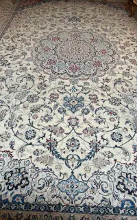 فرش دستباف نایین ۲۵ متری گل ابریشم