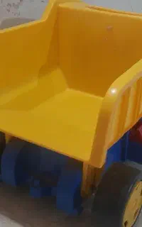 کامیون اسباب بازی بزرگ
