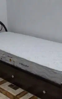 تخت تک نفره