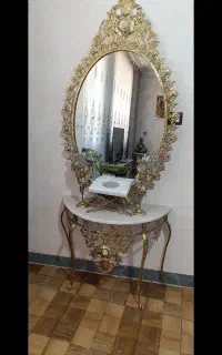 آینه و کنسول برنز با دوعدد شمعدان و رحل