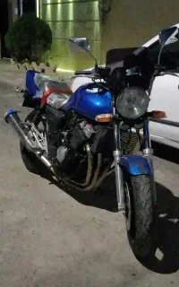 سی بی ۴۰۰  سی بی ۱۰۰۰