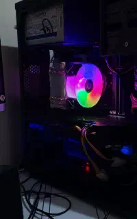 کیس گیمینگ اقتصادی میان‌رده با RX580