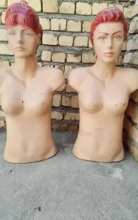 مانکن نیم تنه