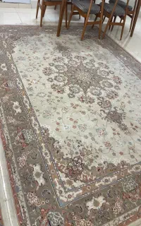 فرش کرمی