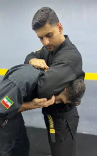 آموزش دفاع شخصی خیابانی