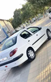 پژو 206 وی هشت فول