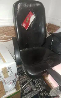 صندلی اداری  چرخدار در حد نو