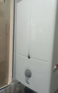 آبگرمکن دیواری در حد