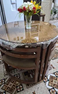 میز ناهارخوری کم جا