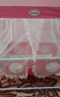 گهواره نوزاد در حد نو