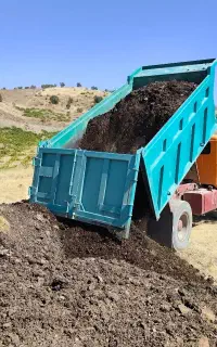 حمل کود حیوانی. سنگ. ماسە و خاکبرداری