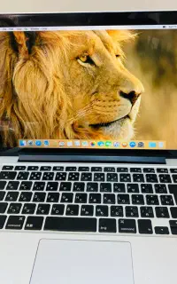 مک بوک ایر بسیار تمیز و کم کارکرد۲۰۱۲گرافیک Nvidia
