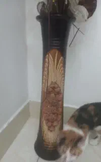 گلدان سفالی با گل