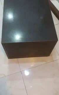 میز وسط دو درب و کمد کوچک ام دی اف