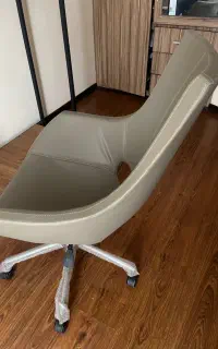 صندلی گردان معاونتی برند انرژی کاملا نو