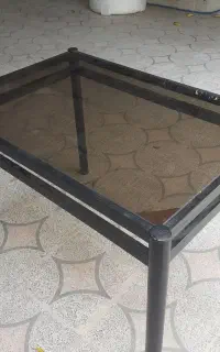 میز با چهار صندلی