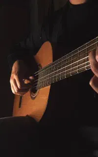آموزش و تدریس خصوصی گیتار در منزل شما