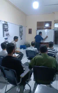 دوره برق صنعتی