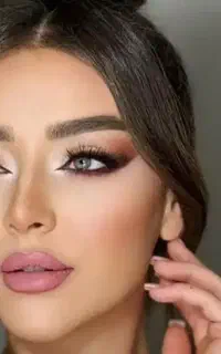 آموزشگاه مراقبت وزیبایی آروس