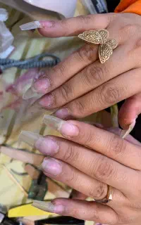 کاشت ناخن به قیمت پارسال