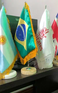 ویزا و خدمات حمایتی و بشر دوستانه