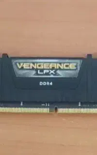 رم ddr4 16 گیگ ۳۲۰۰ کورسیر ونجنس