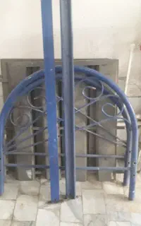تختخواب فلزی
