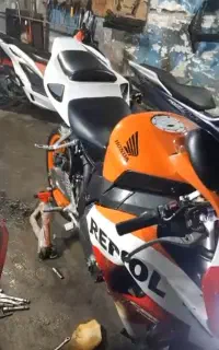 cbr1000 bking cb1300 mt cb400 gsxr