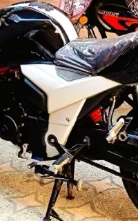 اپاچی 160