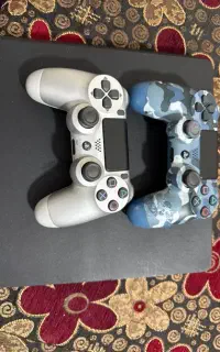 به همراه دو دسته Ps4 slim 500گیگ