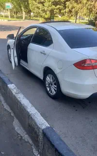 جک j5 موتور ژاپن ۱۸۰۰cc اتومات نقد و اقساط