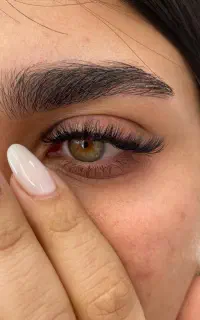 کاشت مژه و  اکستنشن مژه  ولیفت ابرو