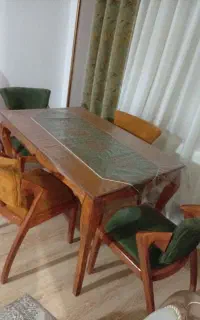 میز غذاخوری چهارنفره درحد نو
