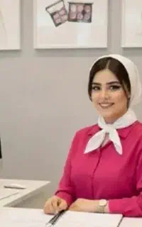 منشی سالن زیبایی