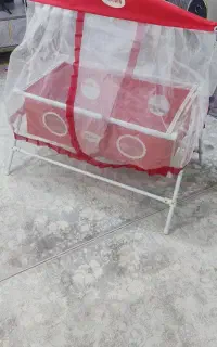 گهواره نوزاد کاملا نو