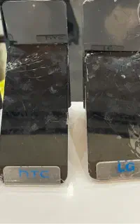 موبایل شکسته و خراب برمیداریم