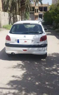پژو ۲۰۶