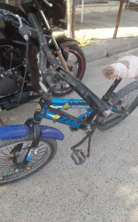 یک دوچرخه نو بدون چراق