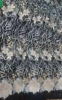 پارچه ۳متر و ۸۰ سانت