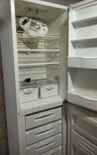 یخچال فروشی